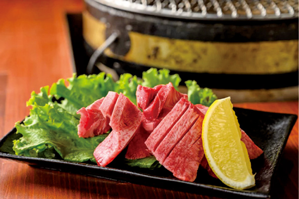 炭火焼肉やすみつ
