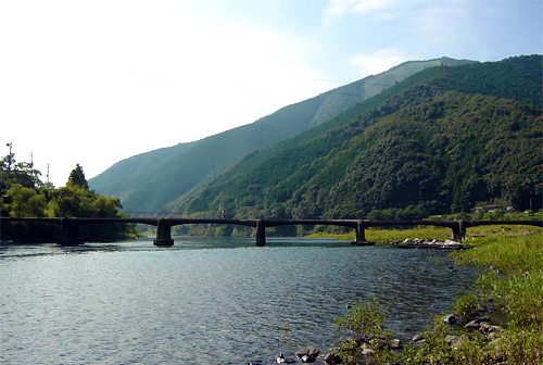 屋内大橋（通称/口屋内沈下橋）